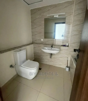 2bdrm Apartment In Blue Waters, Lekki For Sale