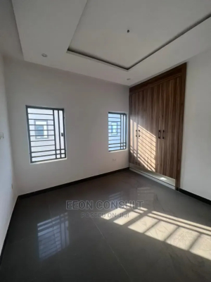 3bdrm Apartment In Palms Estate, Dawaki For Sale