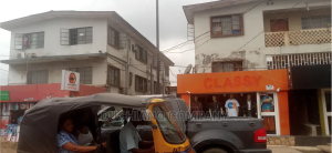 3bdrm Block Of Flats In Toyin Street For Sale